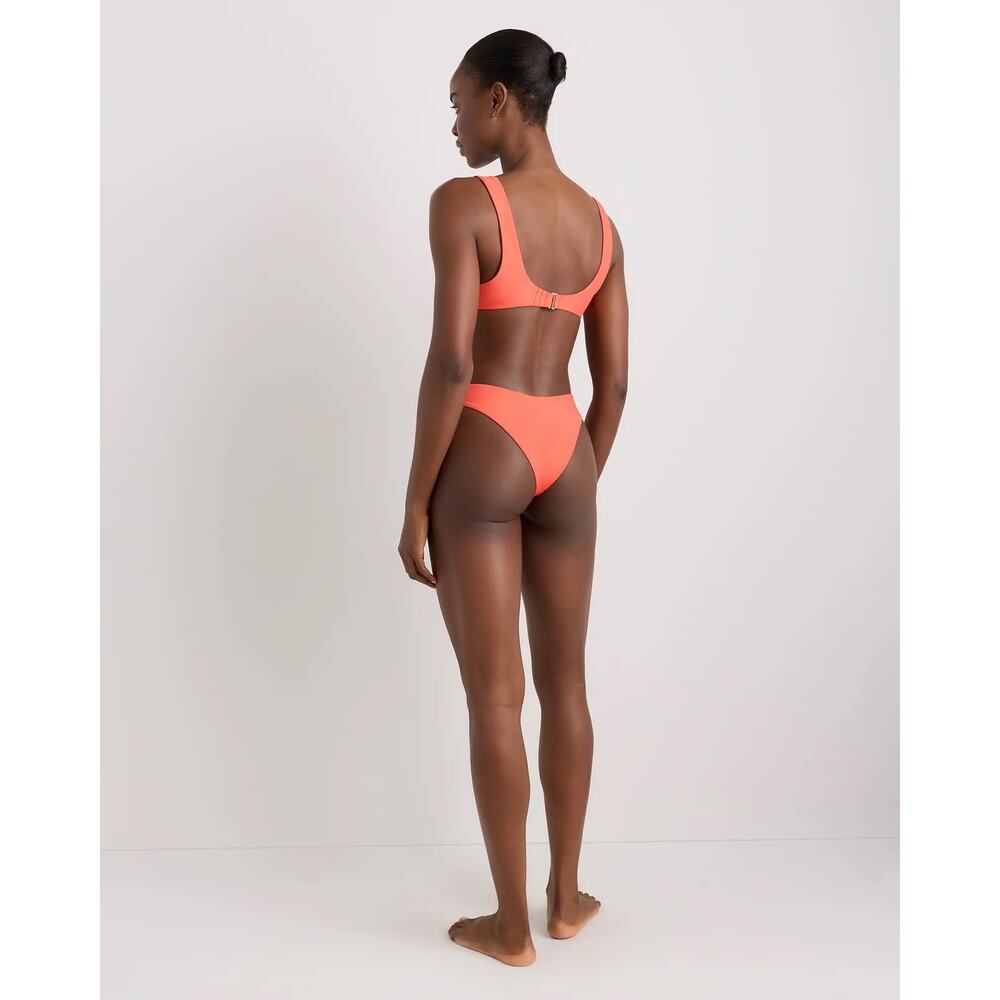 Quince Italian Plunge Bikini Top in Sunset Orange Size Medium - Picture 4 of 7